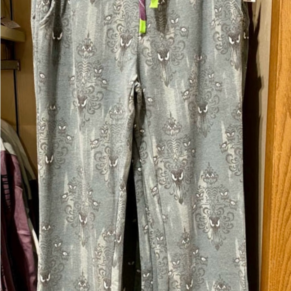 Disney Parks 2022 Gray Haunted Mansion Wallpaper Print Lounge Pants